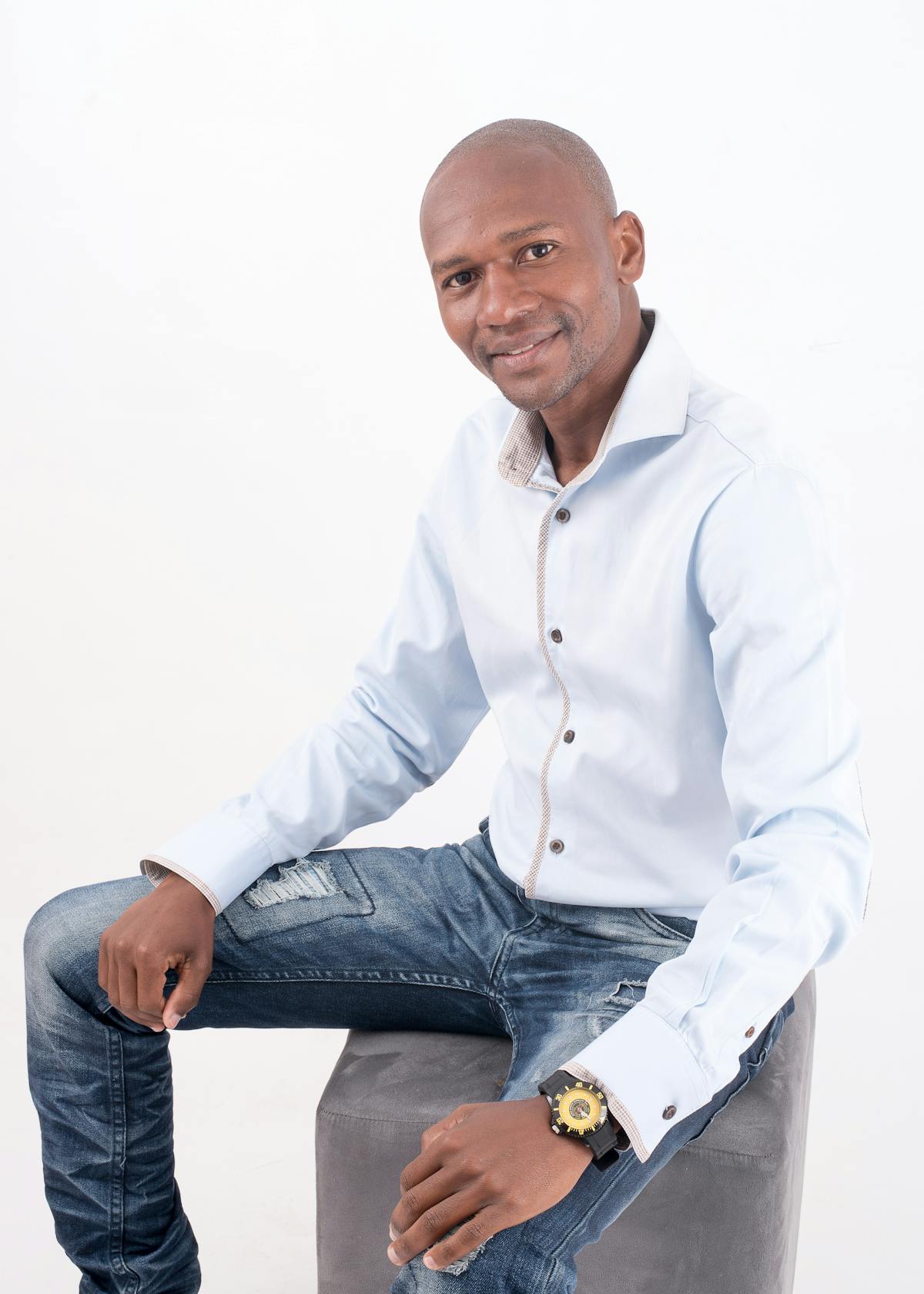 Hosting the Coca-Cola Red Carpet Live at the #AMAs